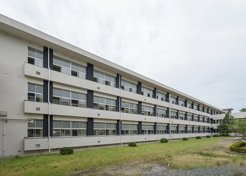 山口県防府市の成長建設の建築作品集-山口農業高校

普通教室棟他外壁改修工事１